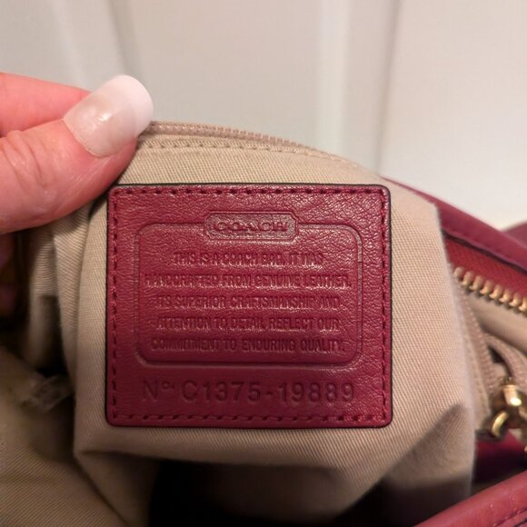 Coach legacy duffel burgundy Red Leather Shoulder strap converts to crossbody - Picture 12 of 15